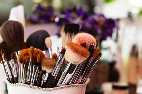 Top 7 Pro Tips for Choosing the Best Makeup Brush