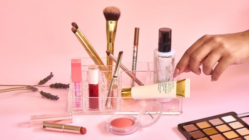 Explore The List Of Makeup Buyers Online Through B2B Websites