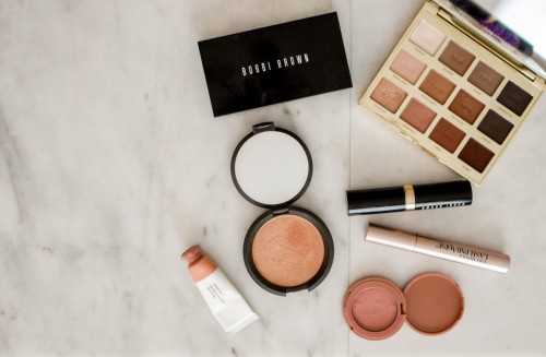 How To Start A Beauty Brand? Step-By-Step Guide